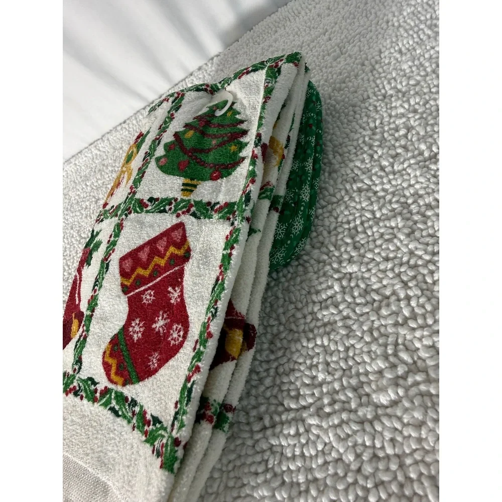 VTG‎ Christmas Kitchen Towel Pot Holder Set Holiday Festive Decor 5 Piece